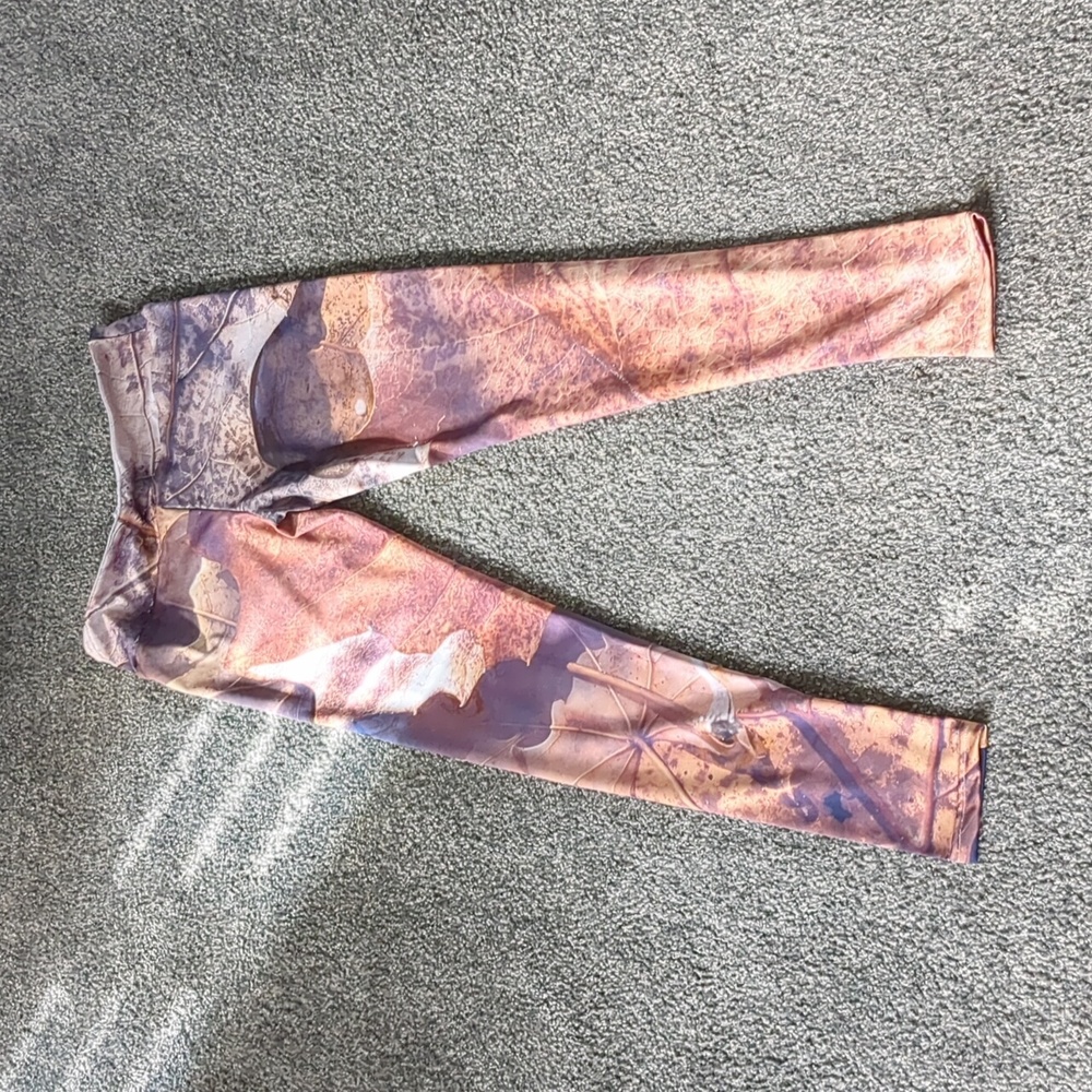 Brianne Valentino designed leggings one of a kind. Size small. - Picture 4 of 4